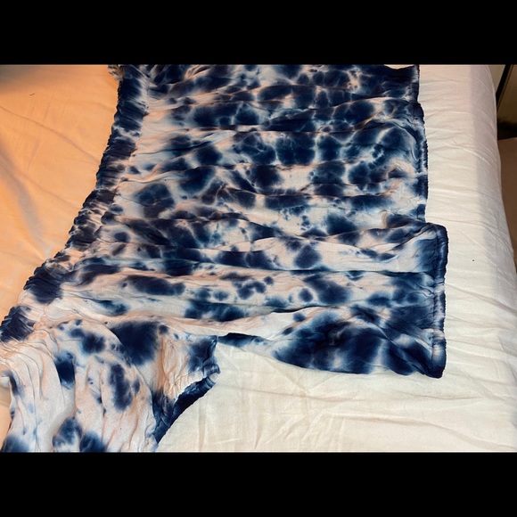 NWOT off shoulder tie dye cropped top NY&C - Picture 4 of 6